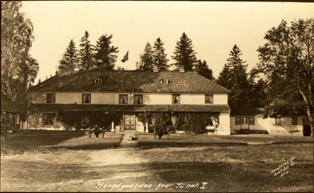 Hovedgårdens historie